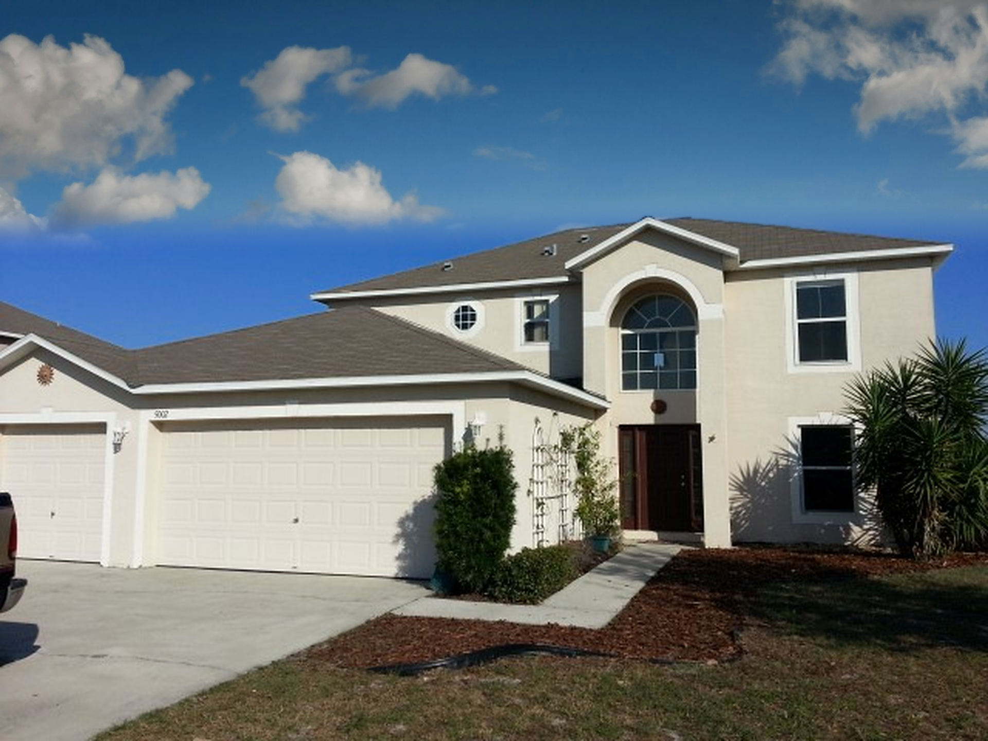 Front of 5002 Strada Dr